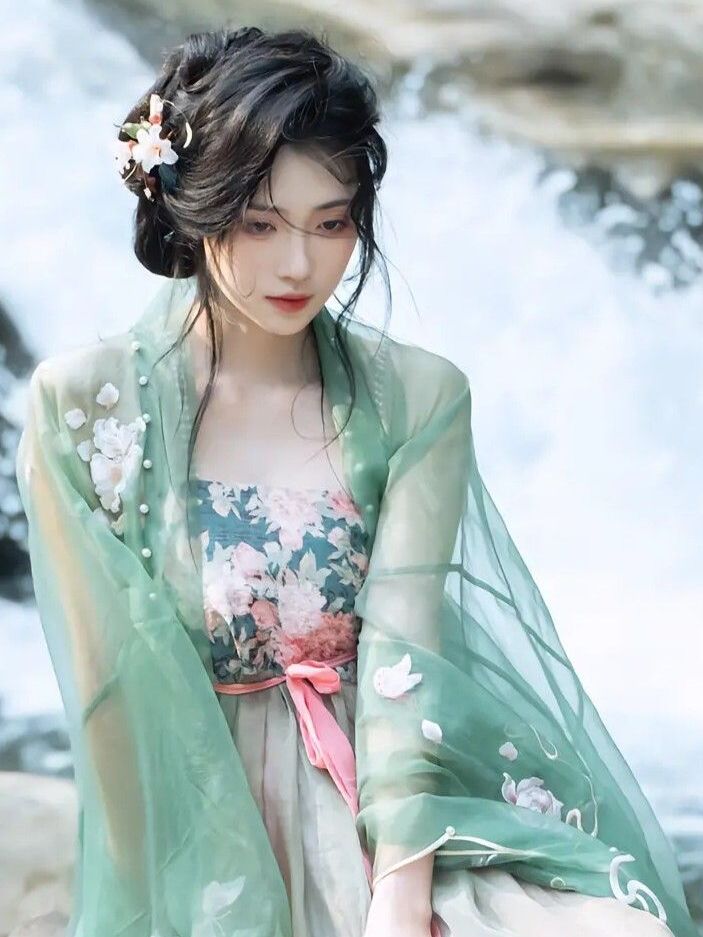 Thiên Vực Thương Khung: Huyền Băng