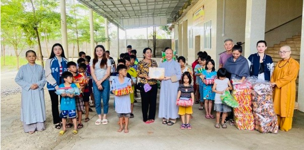 Thiện Nguyện KJC - Dự Án Nhân Văn Hỗ Trợ Cộng Đồng Khó Khăn
